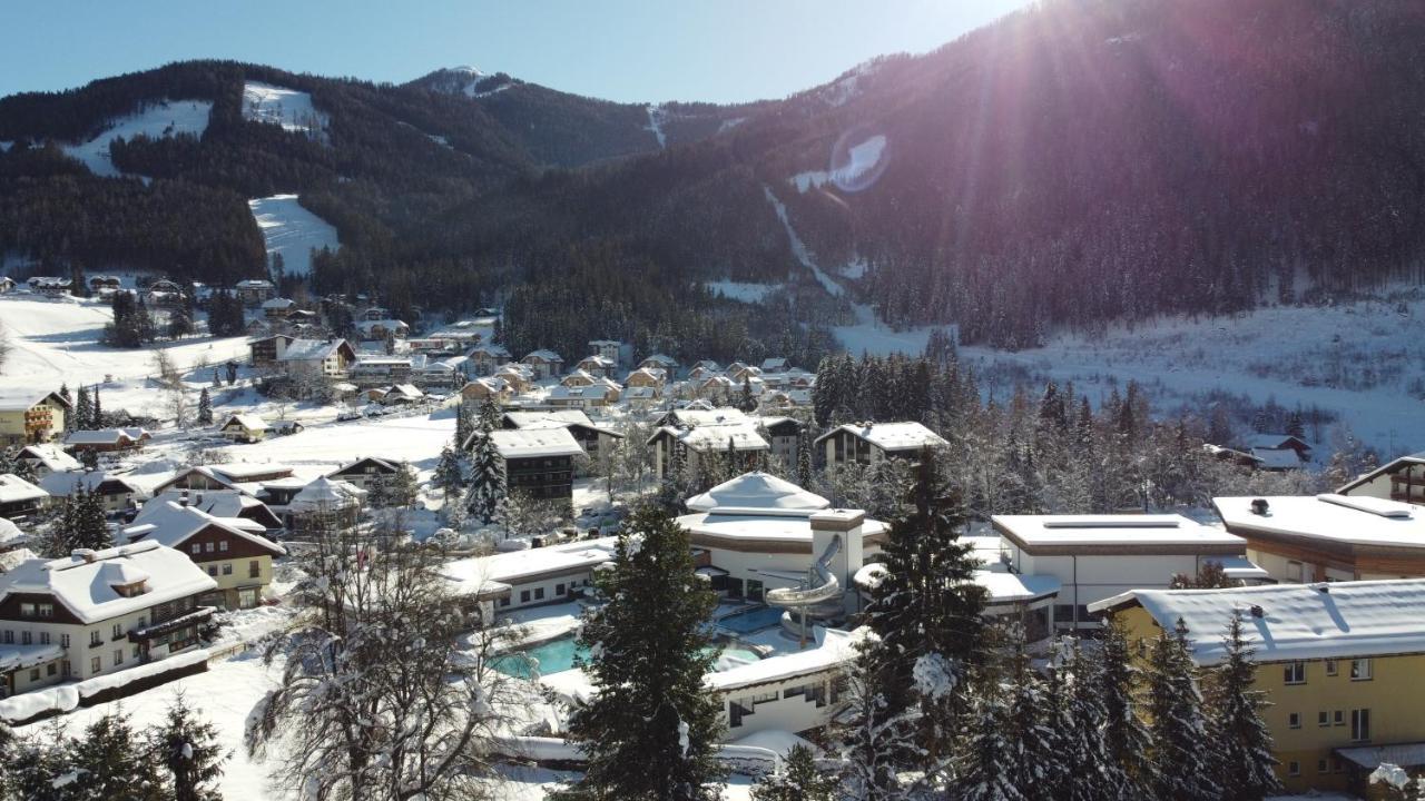 Gaestehaus Schusser An Der Therme Bad Kleinkirchheim Buitenkant foto